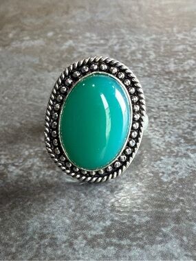 Vintage Style Boho Silver 925 Women Jewelry Ring Size 8 Green Chalcedony